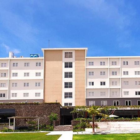 Montana Premier Senggigi Hotel Екстериор снимка