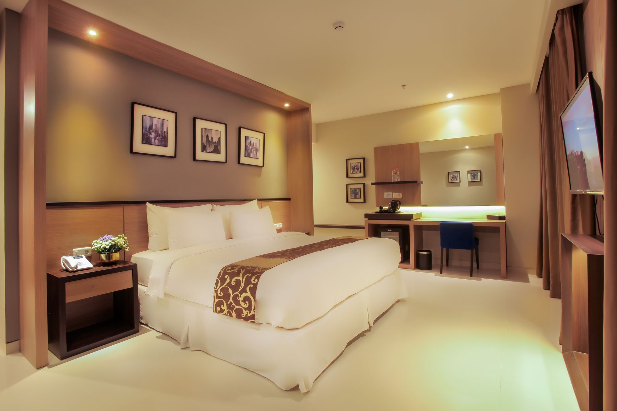 Montana Premier Senggigi Hotel Екстериор снимка